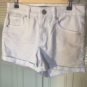 White jean shorts from Aeropostale size 6